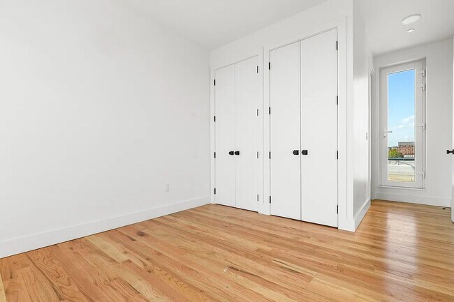 Photo - East 28th Street