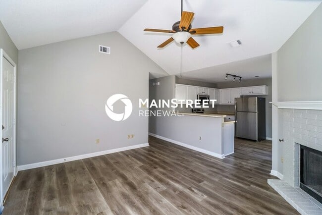 3 Bedroom Pet-Friendly Home in Cordova, TN with Main Street Renewal