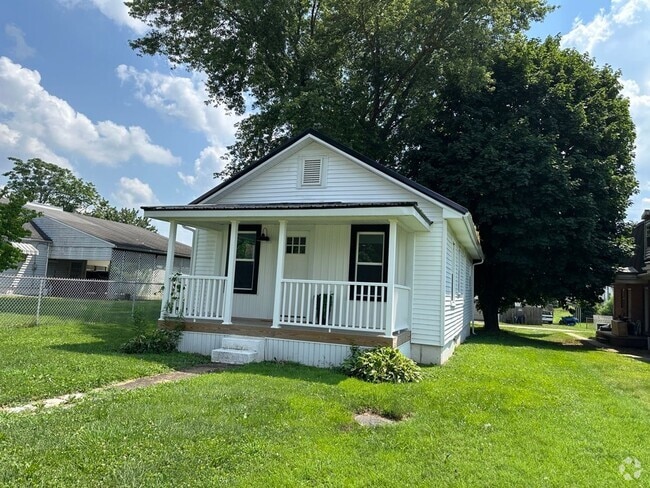 Building Photo - Cute Bungelow Rental