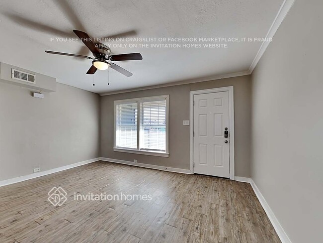 Photo - 403 E Standifer St