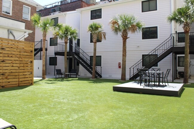 Photo - One Month Free ~ 1 bed/1 bath on King St. Unit B