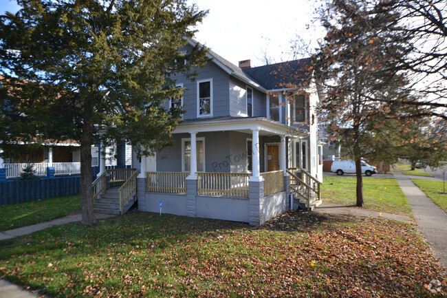 Building Photo - 650 2nd Ave Unit #2 Rental