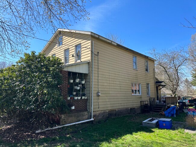 Photo - 11 Peat Moss Rd House