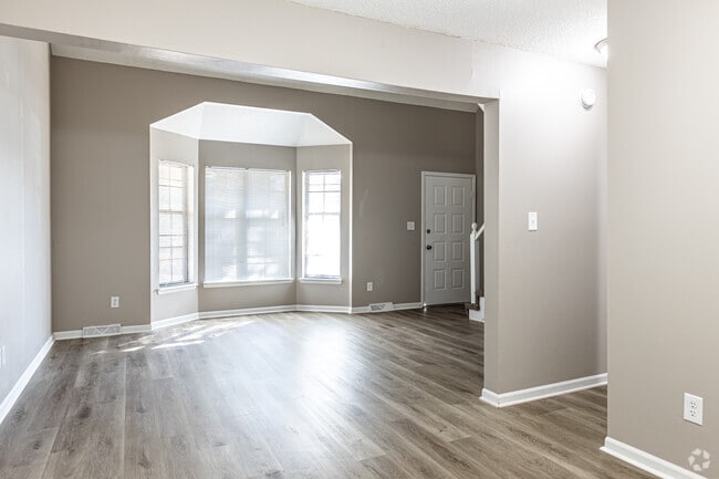 2BR, 1.5BA - 927SF - Holmesbrook Townhomes