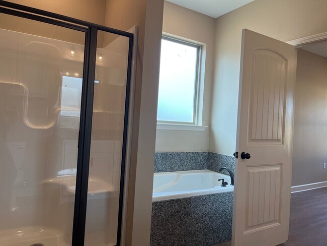 Photo - 137 Hayden Dr