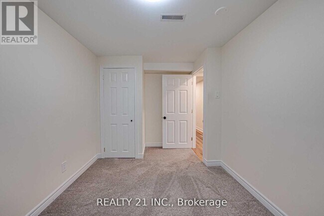 Photo - 812 Sanok Dr