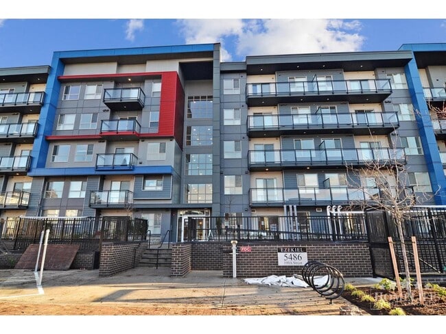 Photo - 5486-199A 199a St Unit 108