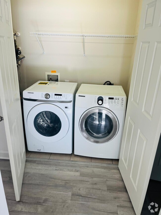 Building Photo - 1505 Cadfel Ct Unit 206 Rental