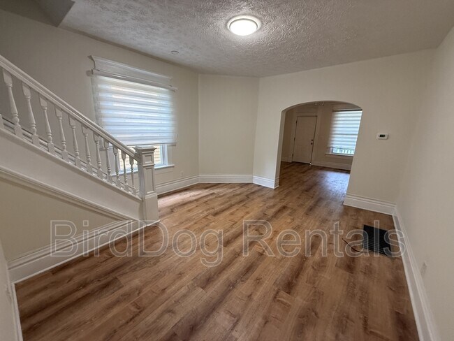 1524 Franklin Ave
