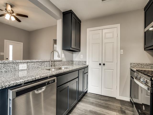 Photo - 1403 Dennison St