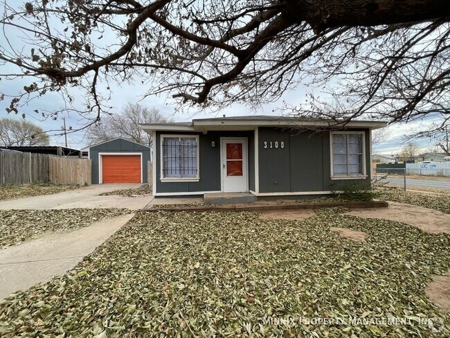 Building Photo - 3100 Redwood St Rental
