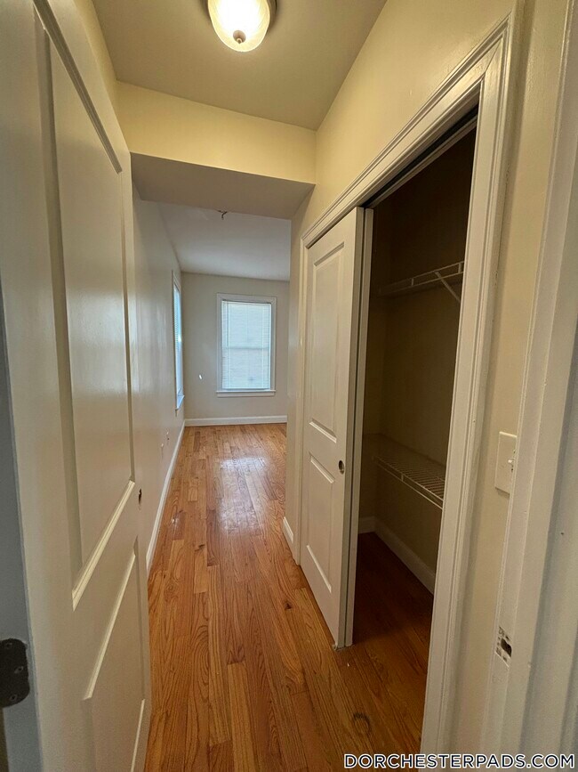 Photo - 9 Nottingham St Unit 1