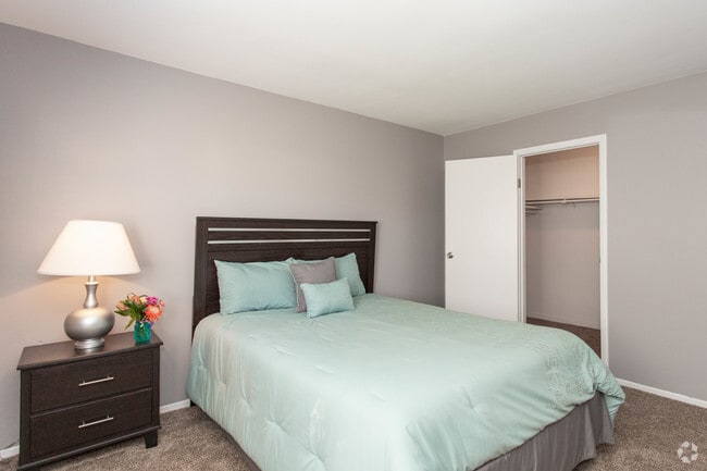 2 Bed/ 1 Bath Apartment - Brandt OH LP