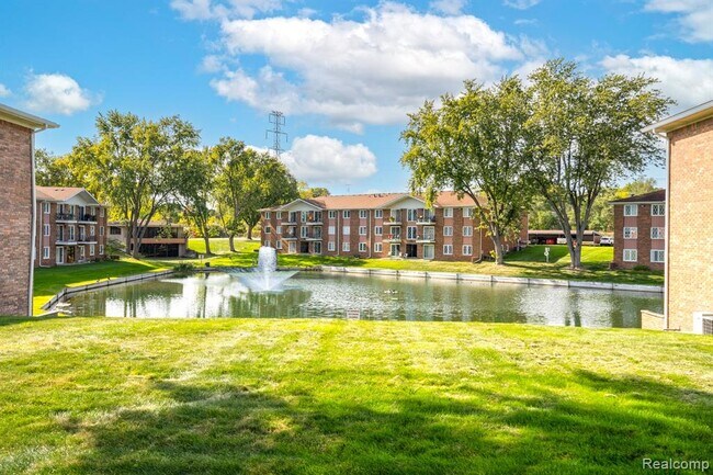 Photo - 54781 Shelby Rd Unit 80