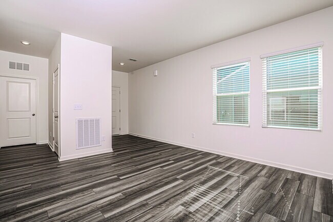 Photo - 753 Shepard Rock Dr