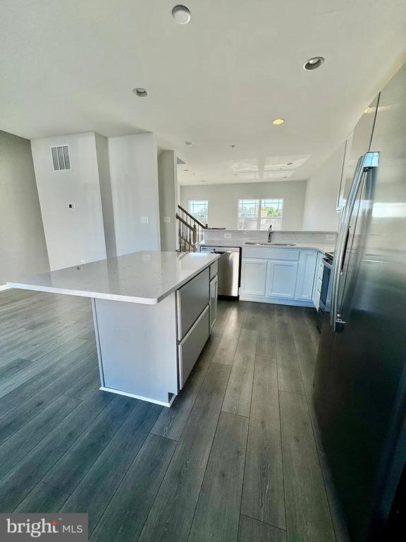 Photo - 2484 Westwind Blvd