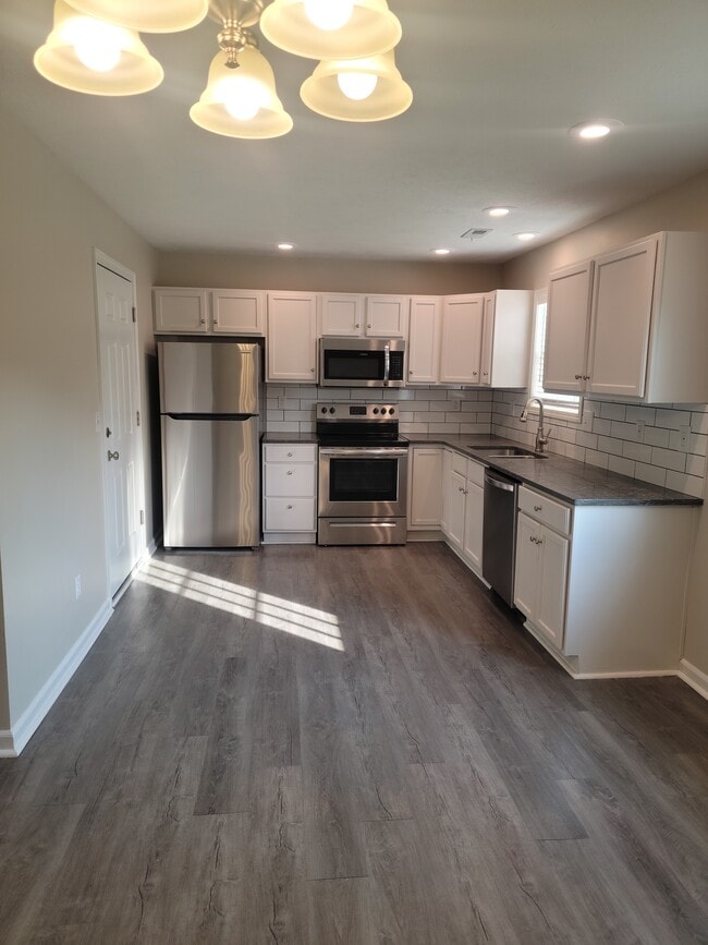 Photo - 6722 Boston Dr Unit 6722