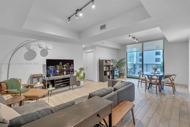 Photo - 999 SW 1st Ave Unidad 2916 Rental