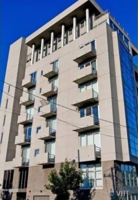 Vista exterior - 950 W Erie St Unidad 403