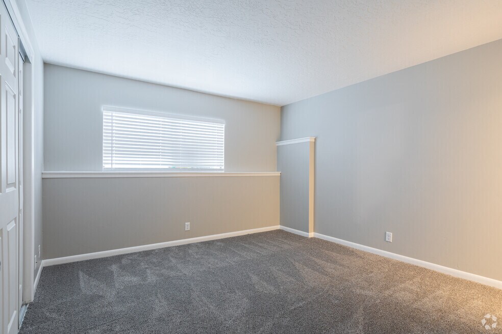 1BR, 1BA - 734SF