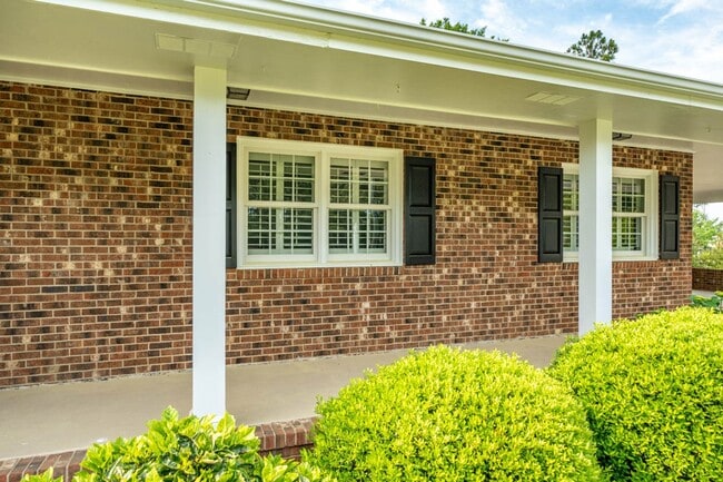 Photo - 7421 Roberts Rd