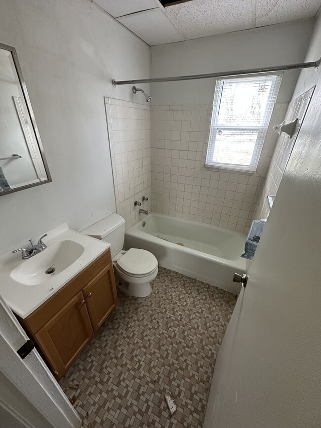 Photo - 10404 Greentree Ln