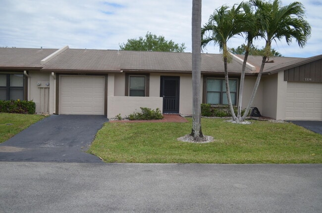 Photo - 5332 Viburnum Cir