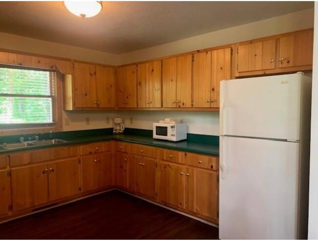 Photo - 560 Chalet Village Dr