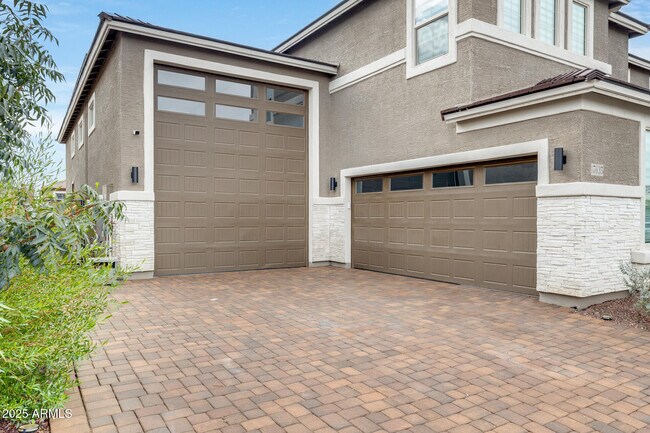 Photo - 17635 W Red Fox Rd