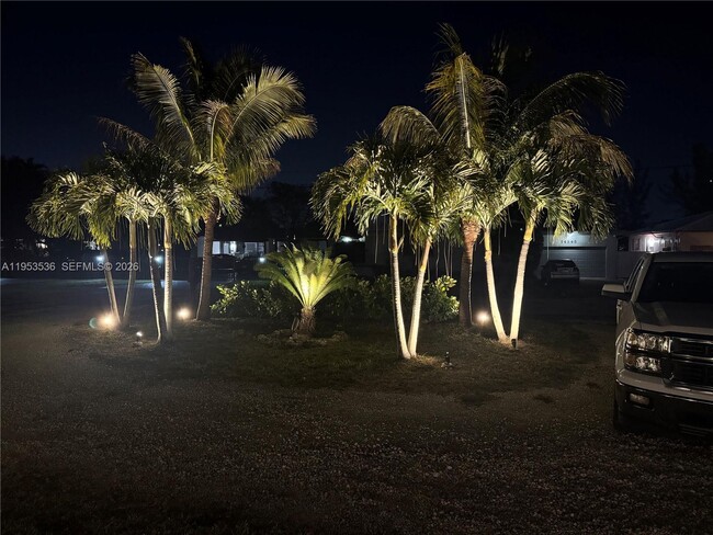 Building Photo - 14950 S Biscayne River Dr