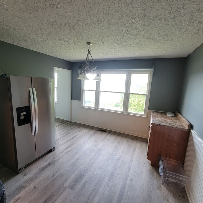 Photo - 3/2 -Bonus Room & Basement-Livingston