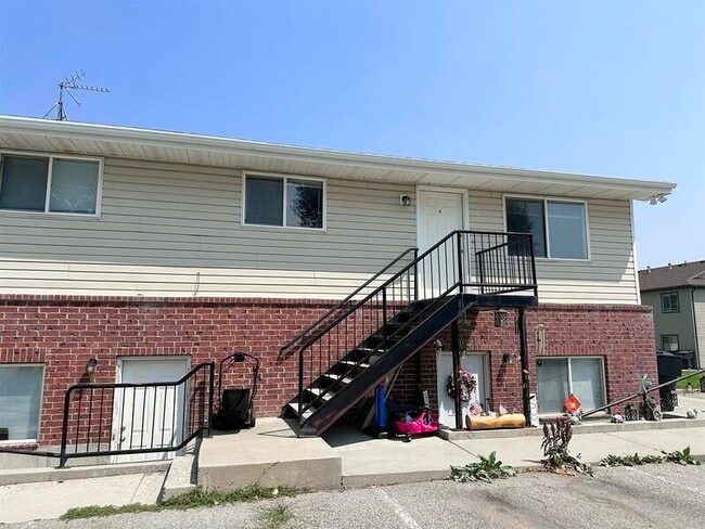 Building Photo - 759 W 400 N Unit A