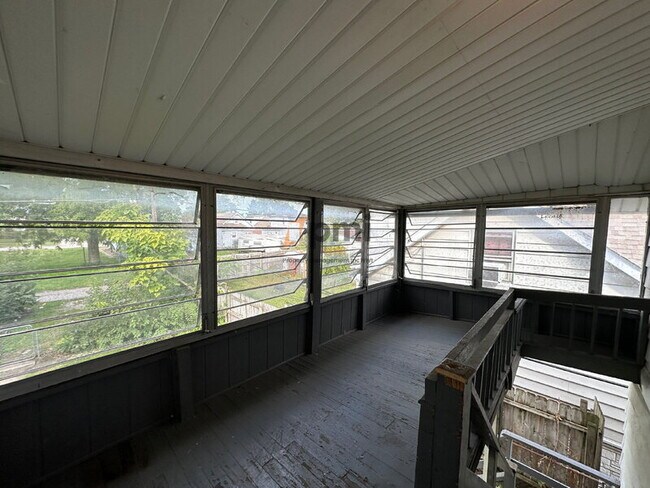 Photo - 1209 1/2 Ohio Street Unit (upper )