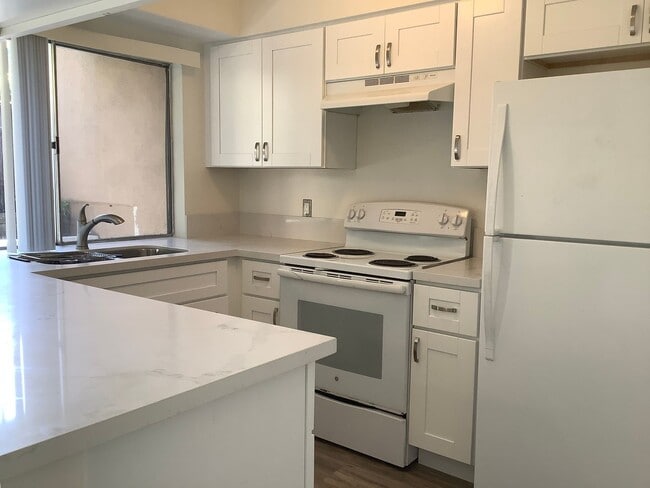 Photo - 2 Bedroom 2 Bath Single Story Condo in Mission Valley- Park Villas North Unidad A