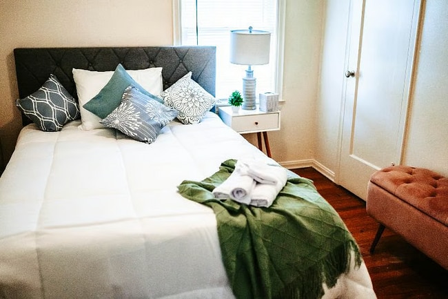 Photo - 1469 Sherbrook Rd