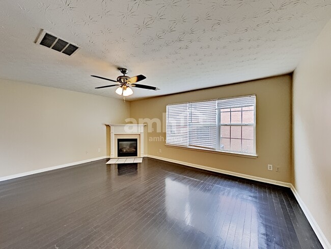 Photo - 485 Townsend Bnd