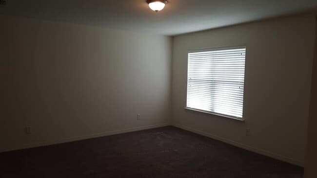 Building Photo - 12747 Westbrook Dr Unit Westbrook B