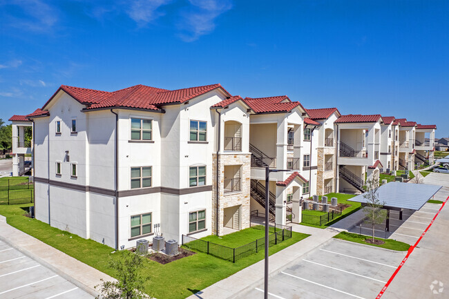 Bridge at Paloma - Bridge at Paloma Apartments