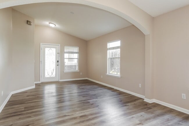 Photo - 3899 Pebble Brooke Circle South
