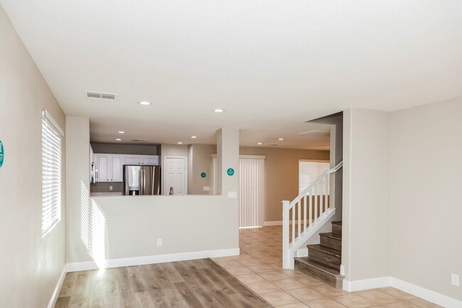 Photo - 76 Mandala Peak Ave