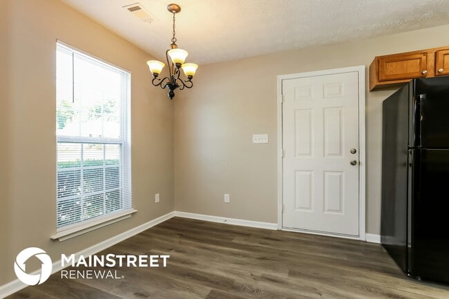 Photo - 1060 Overlook Dr