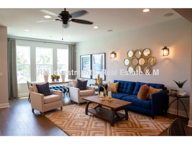 Photo - 3 bed 2.5 bath townhome 2 car garage