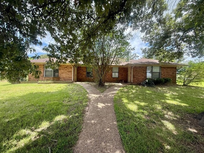 Photo - 2-bed/1-bath in Flint!