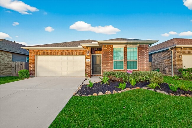 Photo - 7927 Tindarey Maple Trace Casa