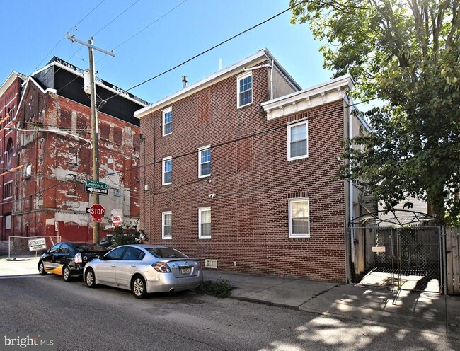 Photo - 1554 N Lawrence St