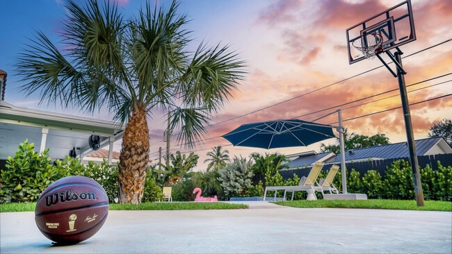 Photo - 518 Sunshine Dr