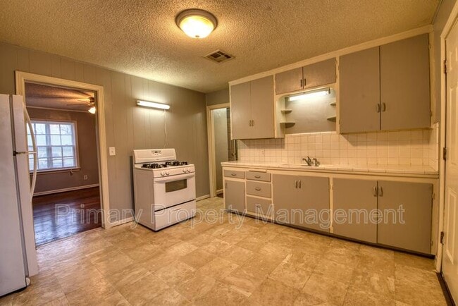 Photo - 2212 NW 31st St