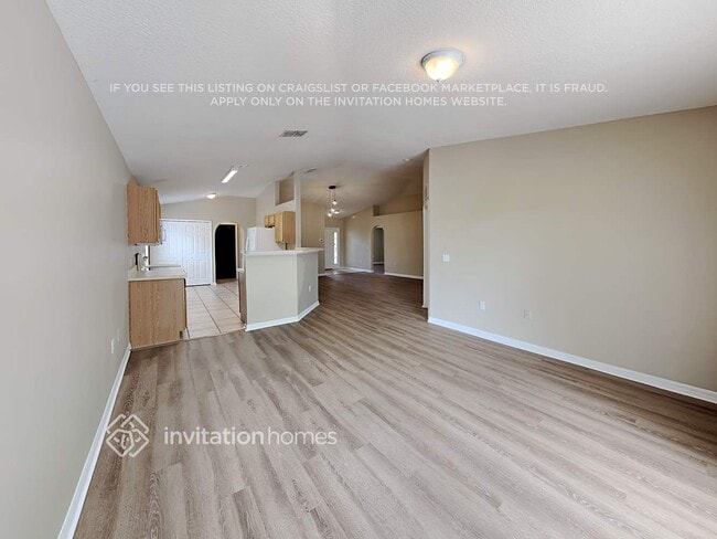 5180 Silver Thistle Ln
