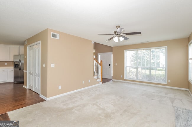 Photo - 1352 Vine Cir