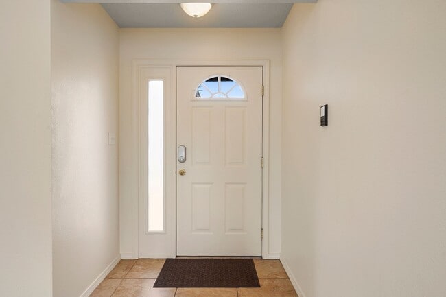 Photo - 270 Littler Dr SE